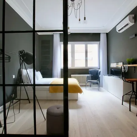 Apartment Luxury By Hi5 - Aranykez 7 Budapest